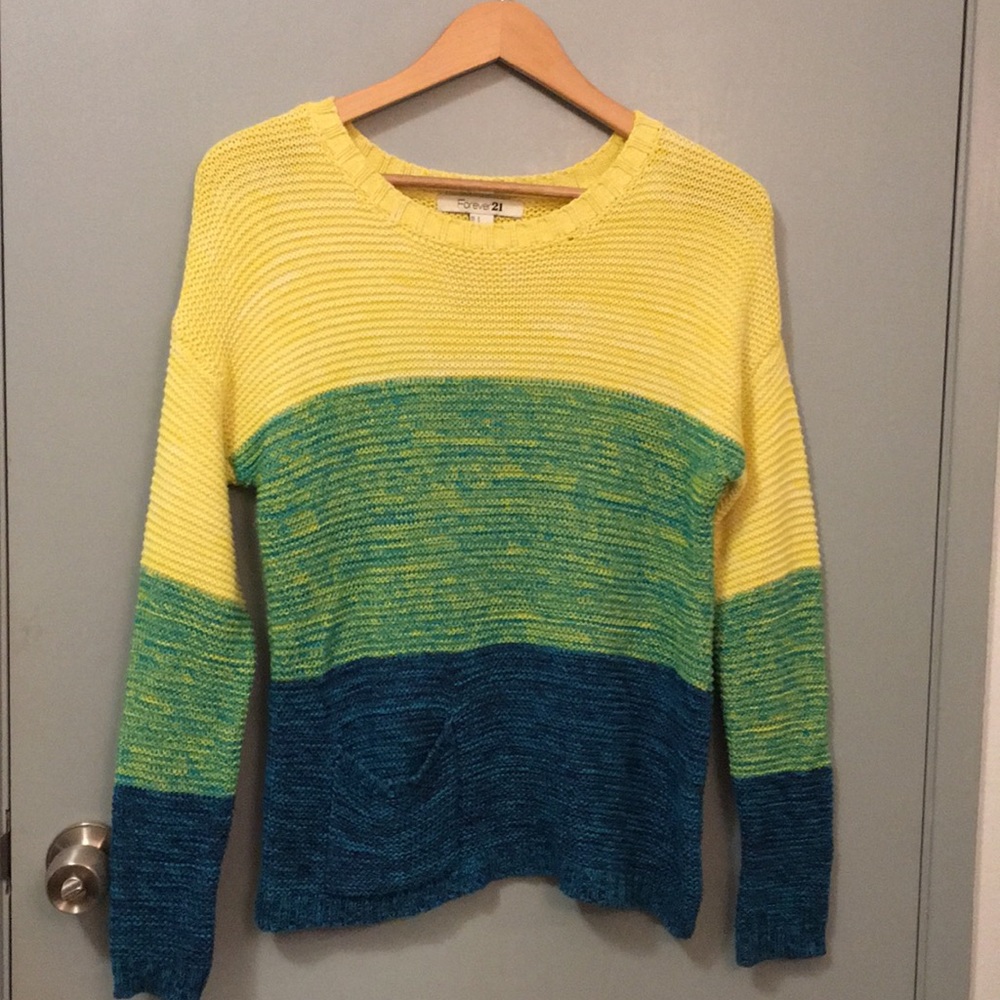 Forever 21 Tri-Colored Sweater Size Small